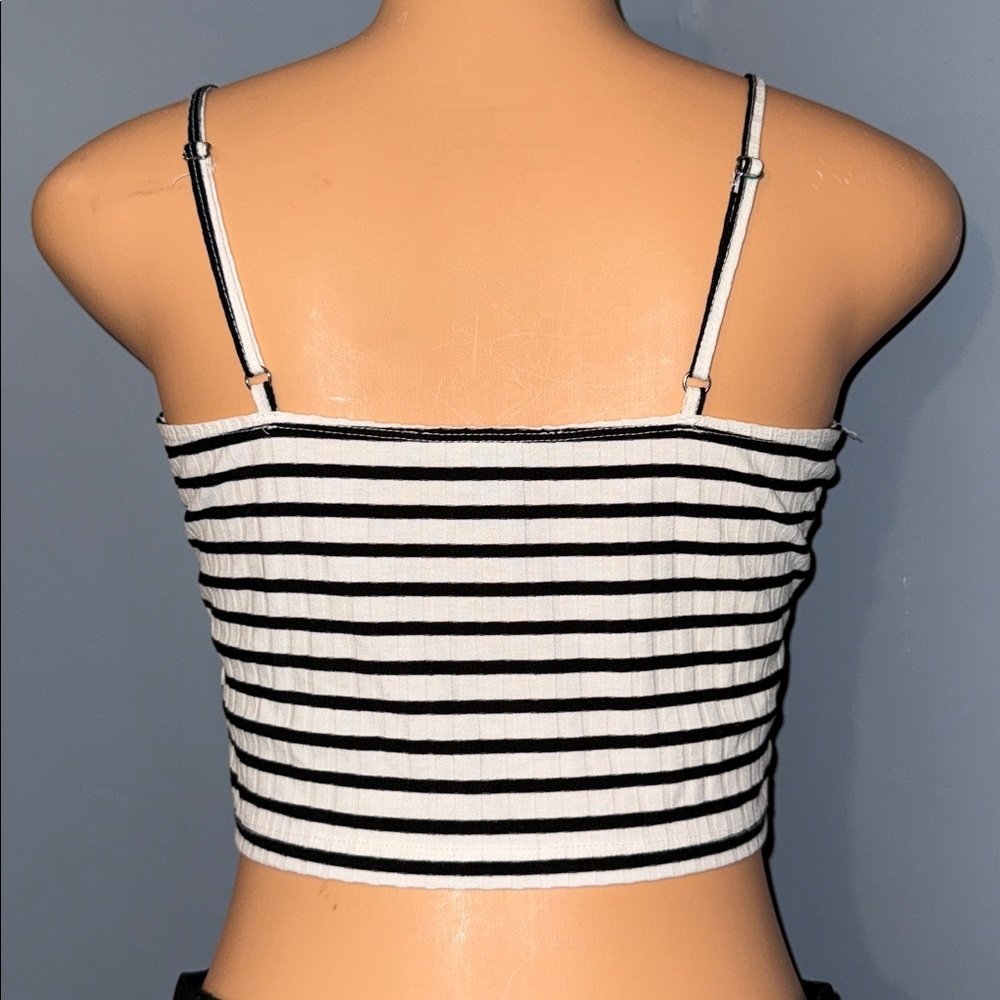 Forever 21 Striped Wrap Crop Top - Size M - Picture 3 of 5